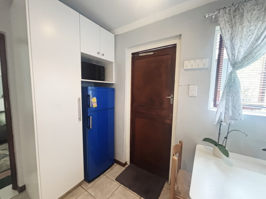 To Let 1 Bedroom Property for Rent in Mowbray Western Cape